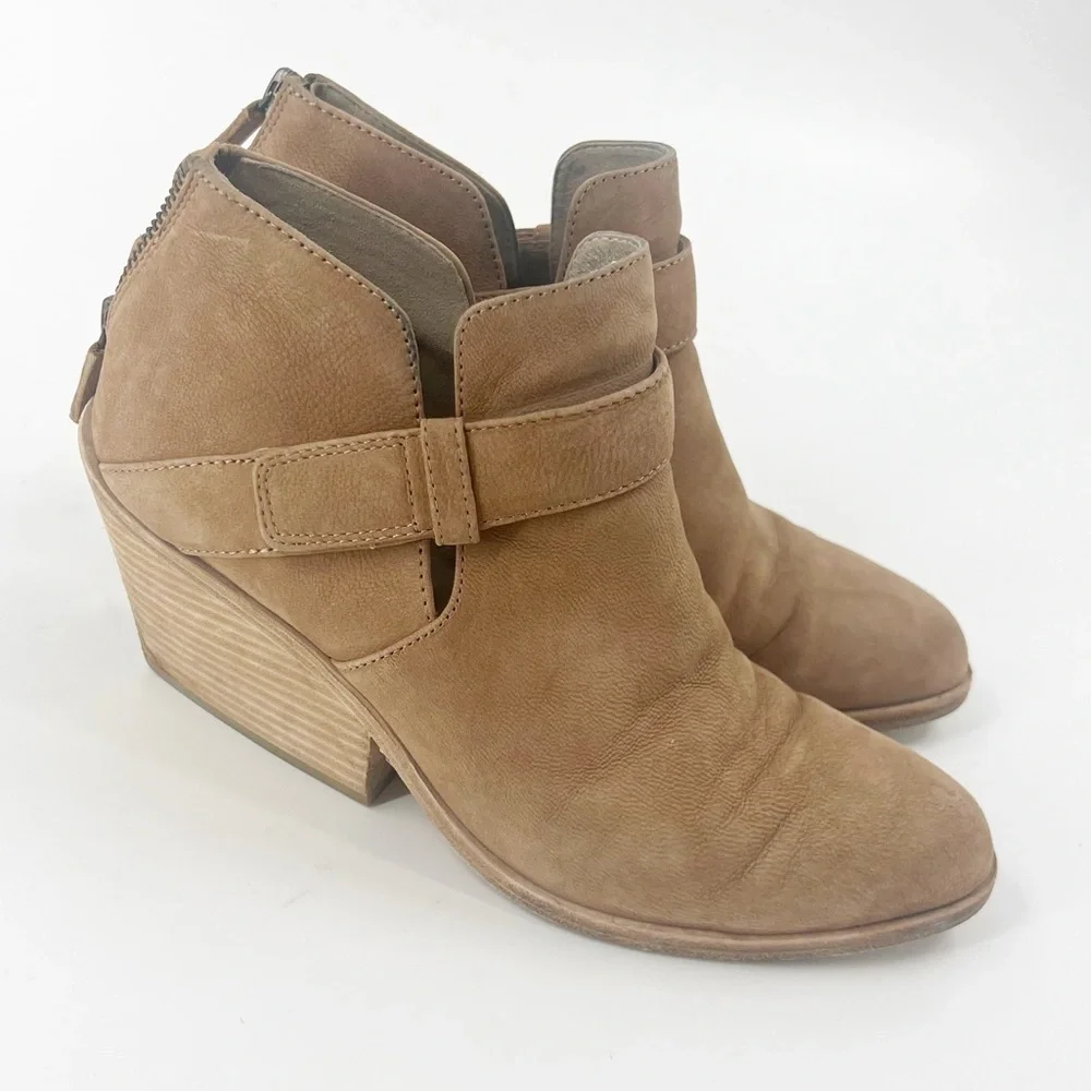 ✅ Eileen Fisher Womens Ankle‎ Boots Size 7 Almond Toe Brown Strap Leather Autumn